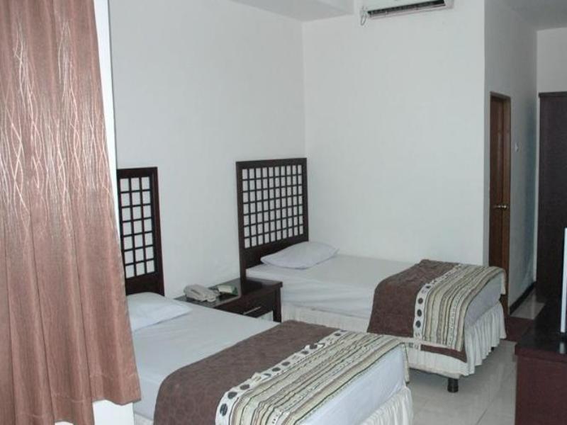 Hotel Bontocinde Makassar Exterior photo